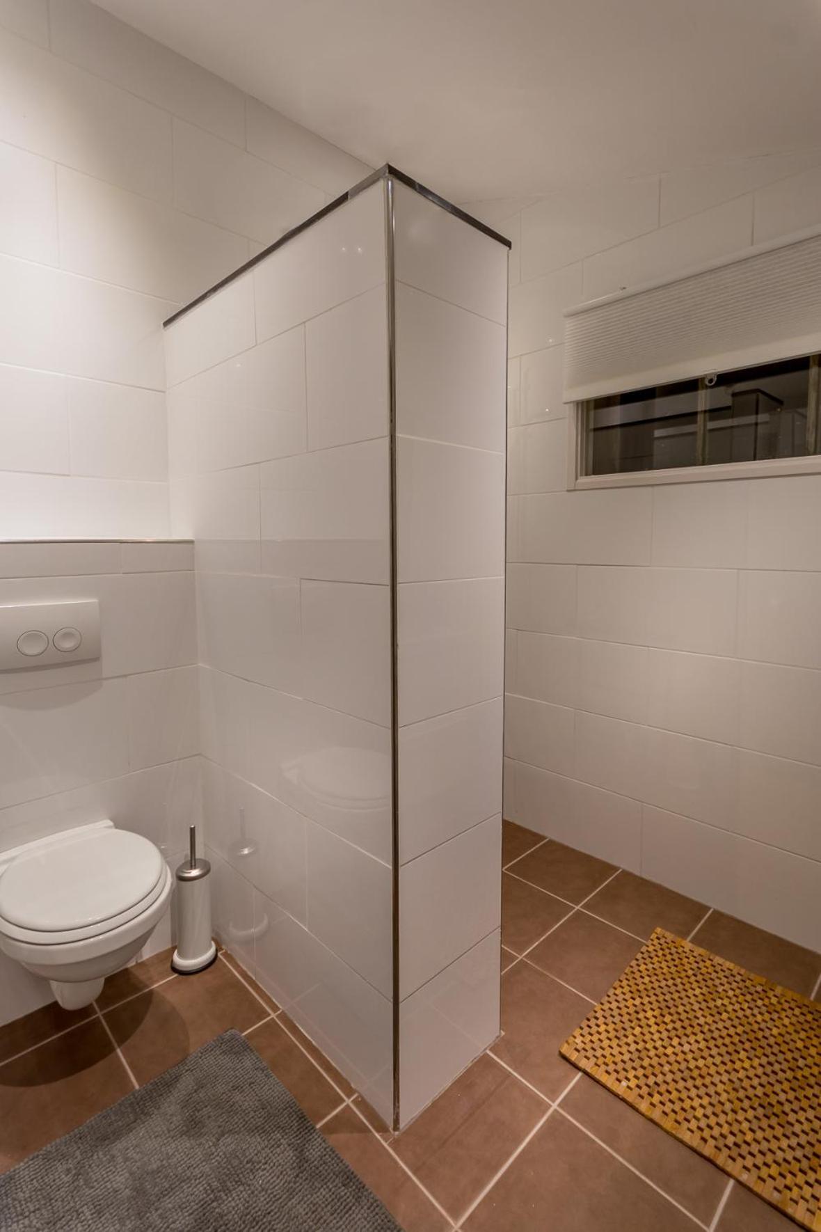 Aan De Holle Weg. Zeer Landelijk Gelegen Verbouwde Stal Tot Woning Nuth Exteriör bild